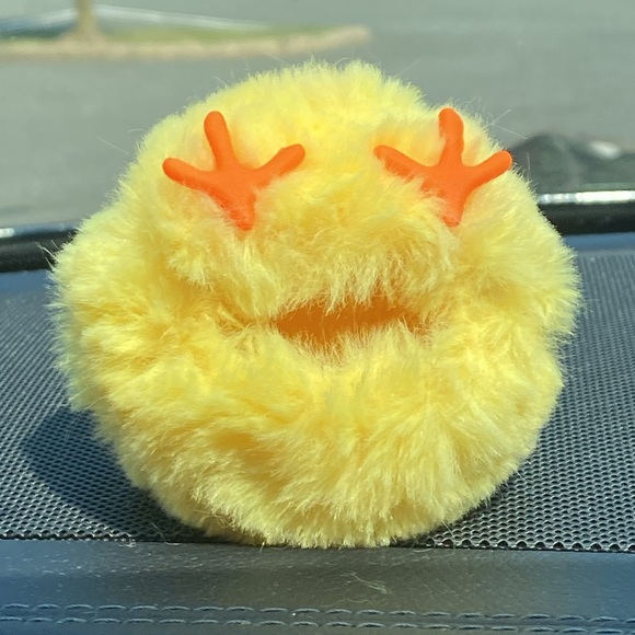 Adorable Rare Yellow Cute Cute Chickie 🐣 Sanitizer Holder - Picture 3 of 4